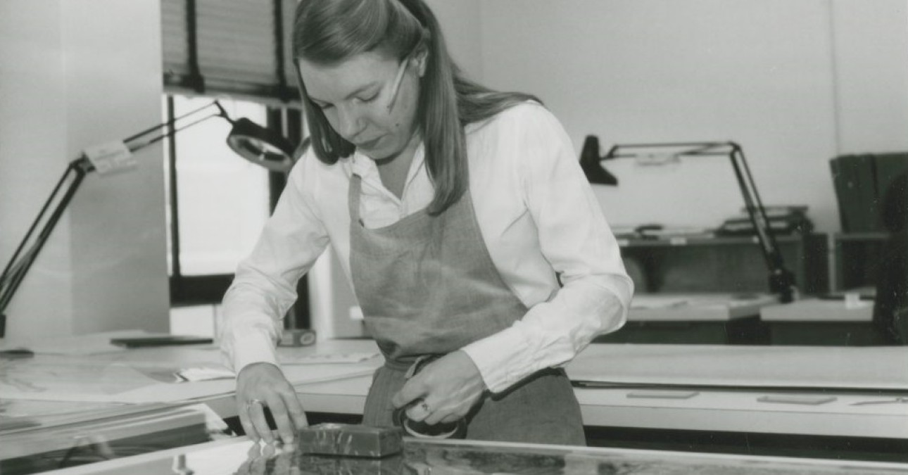 Mary Schobert working in the lab, early 80s